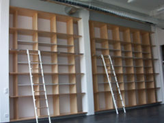 Bibliotheksregal in Birke Multiplex Ahorn furniert